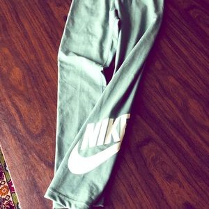 Nike leggings